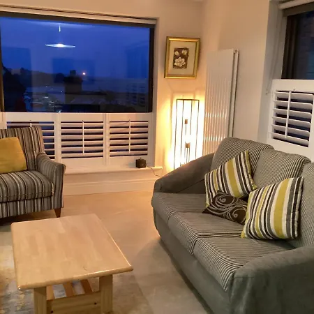 Retreats Harbour Lights Apartamento *