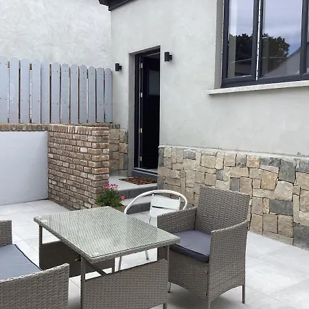 Retreats Harbour Lights