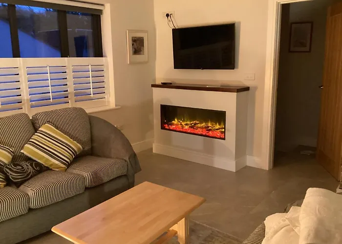 Retreats Harbour Lights * Roundstone