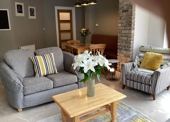 Retreats Harbour Lights 아파트 라운드스톤