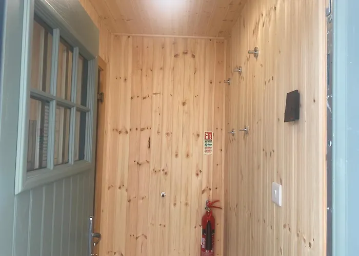 Retreats Harbour Lights 아파트 *