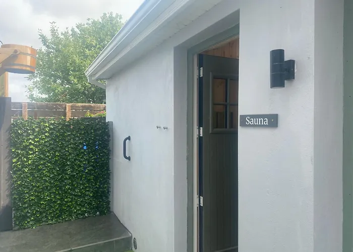 아파트 Retreats Harbour Lights *